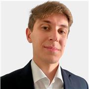 Ciao! Sono Giovanni e sono disponibile per lezioni per ragazzi di qualsiasi età